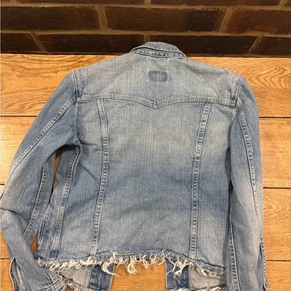 Levi’s Denim Jacket with Frayed Hem - Picture 3 of 3